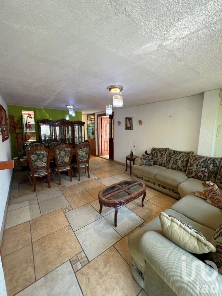 VENTA DE CASA EN CIUDAD AZTECA 1RA SECCIÓN