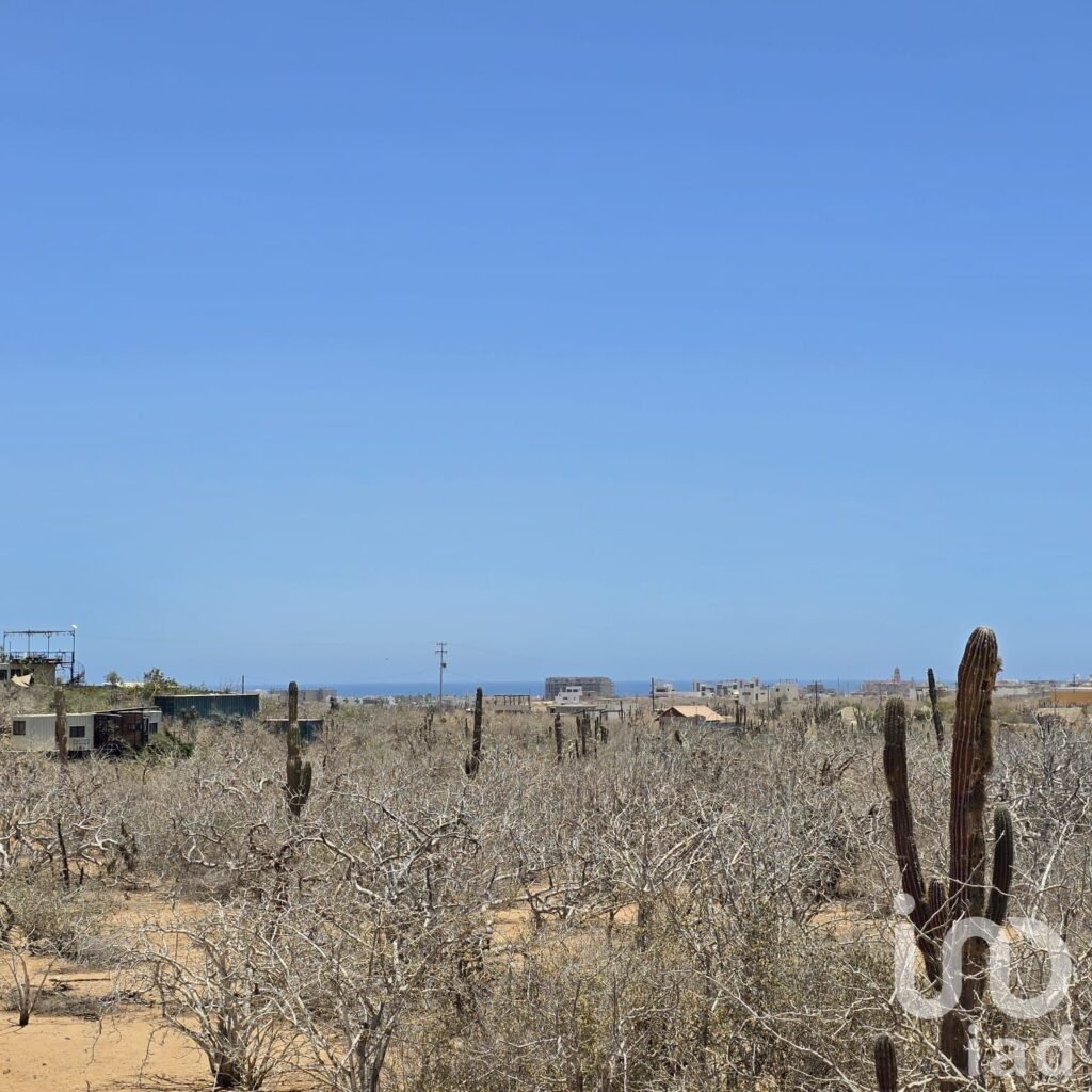 LOTE EN CERRITOS PESCADERO CON VISTA AL MAR