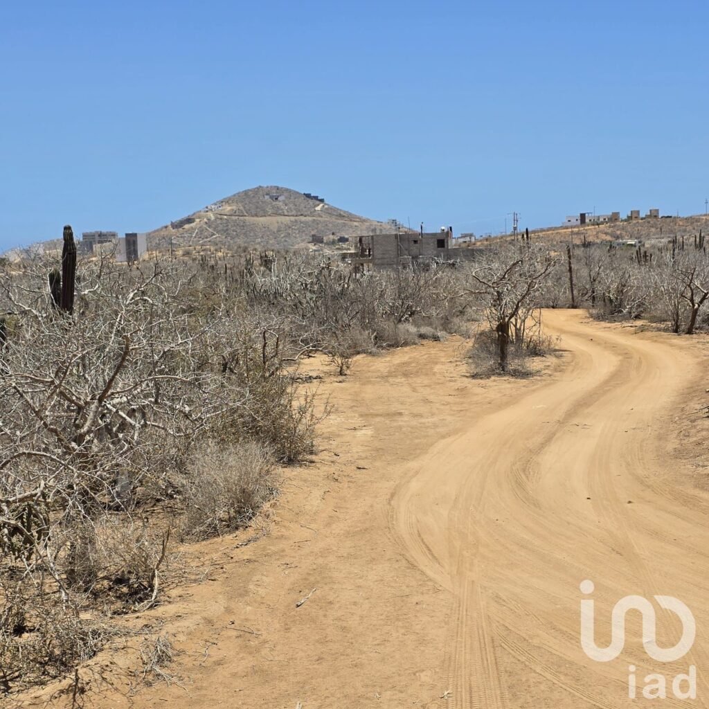 LOTE EN CERRITOS PESCADERO CON VISTA AL MAR
