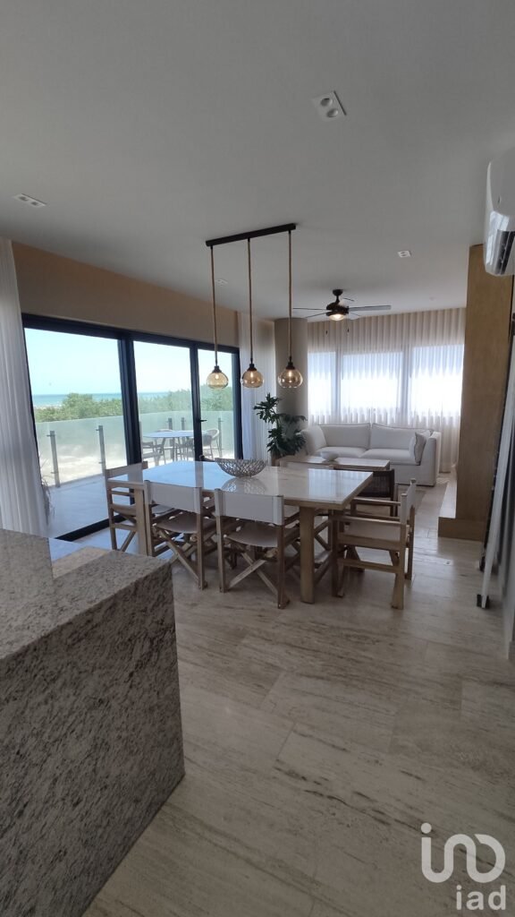 Venta de Villa en Yucalpetén, Yucatán.