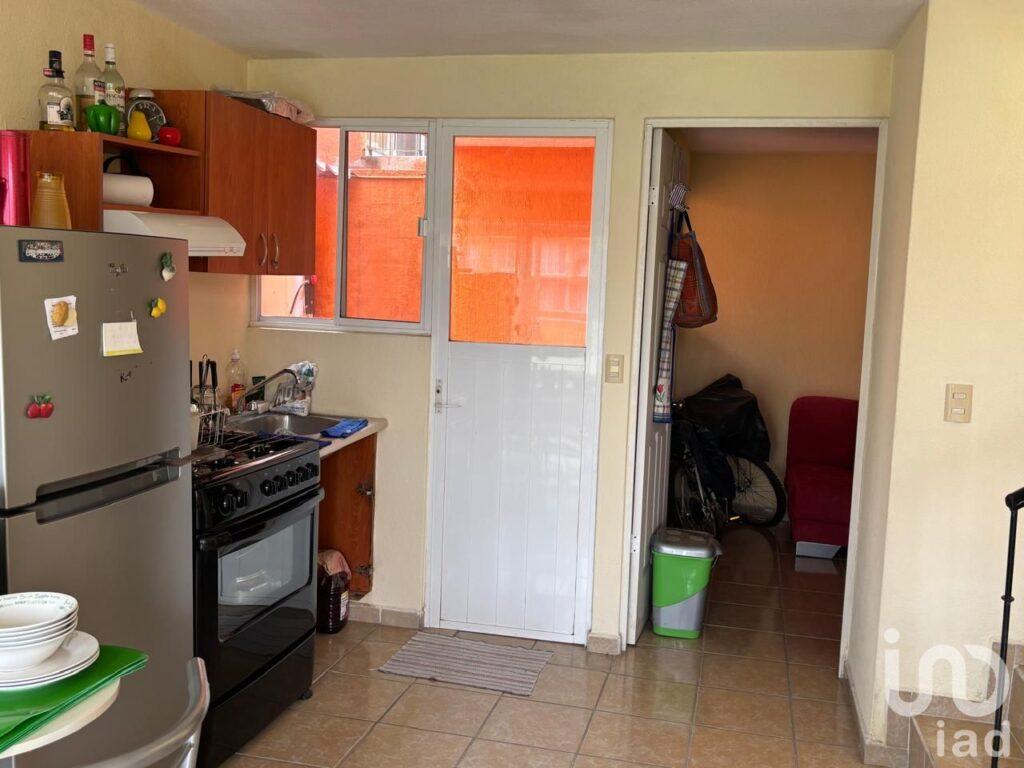 Venta de Casa en Condominio con alberca en Hacienda del Bosque Cocoyoc