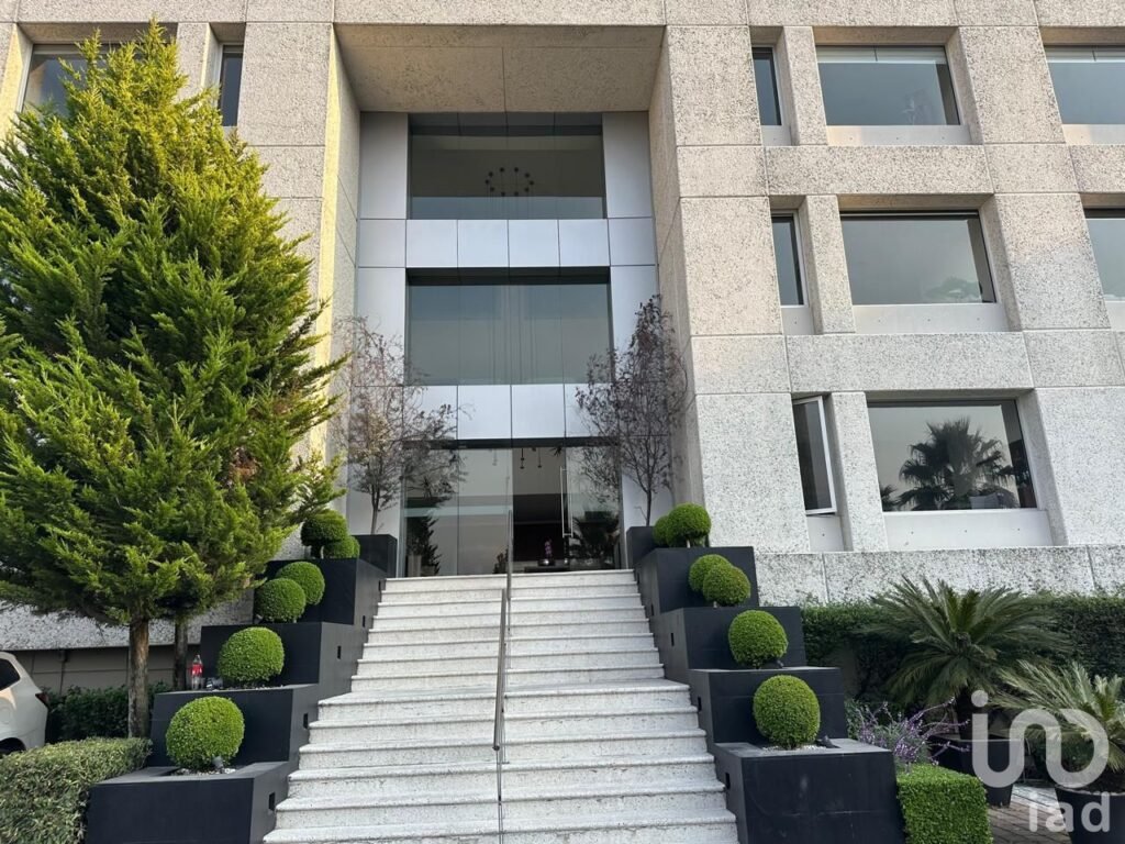 Se renta departamento en Bosque Real en el Condominio  Real del Marquez