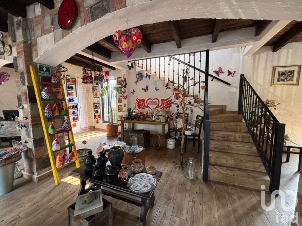 Se renta Plaza comercial equipada  en Malinalco