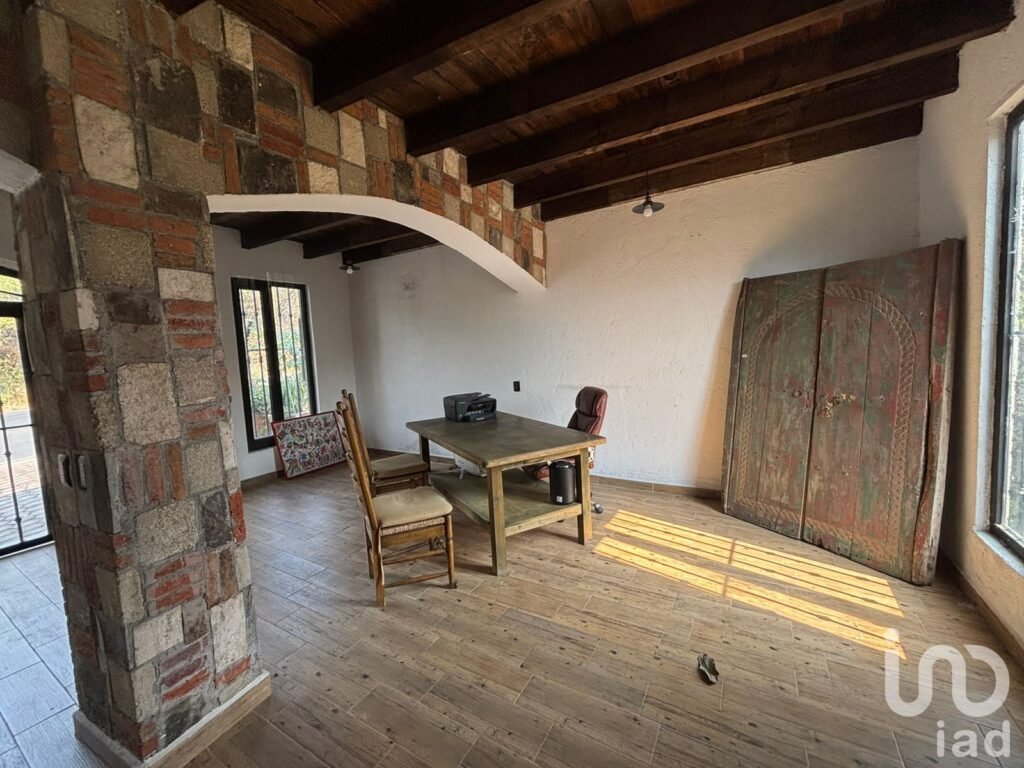 Se vende Plaza comercial en Malinalco