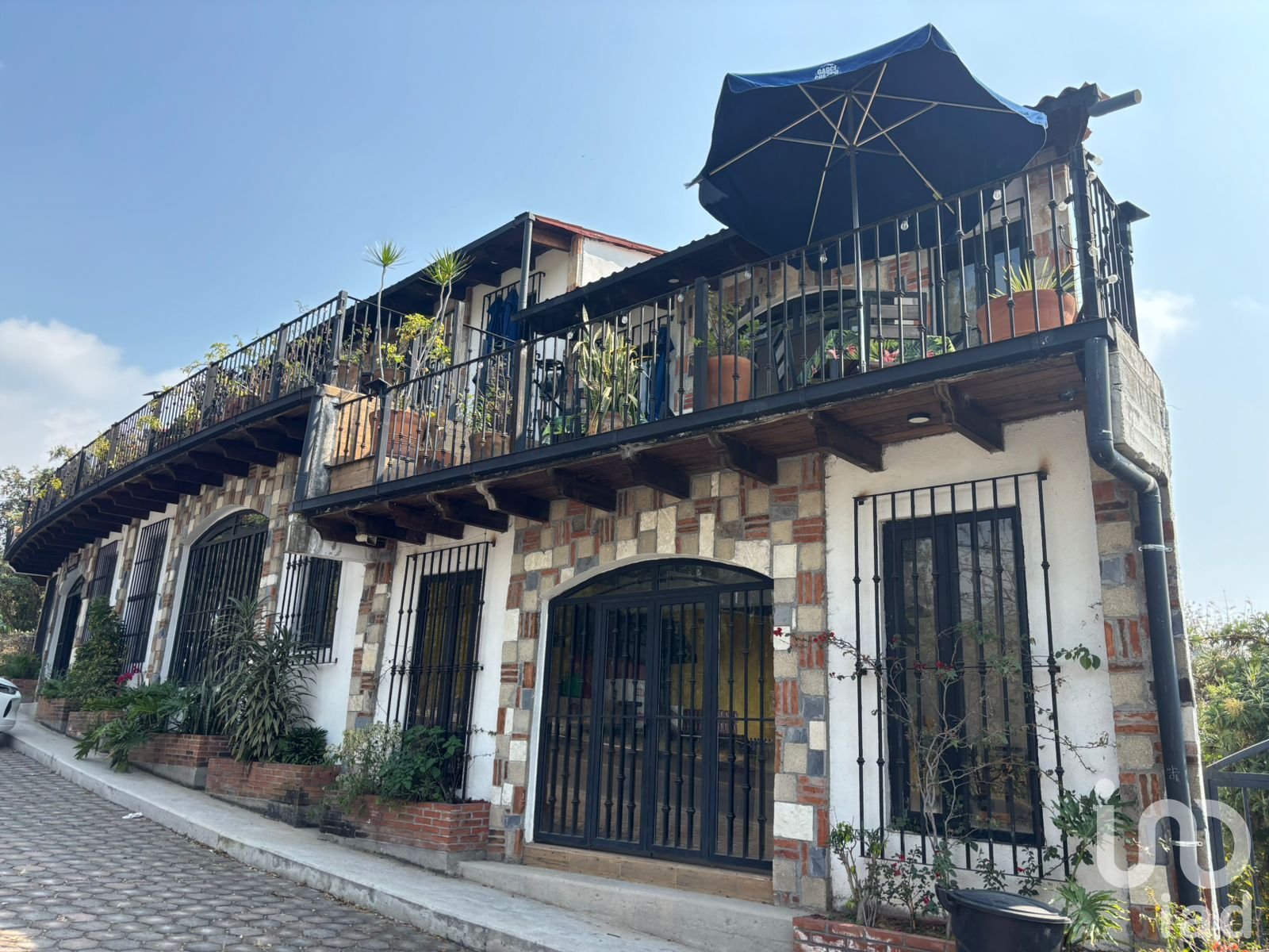 Se vende Plaza comercial en Malinalco