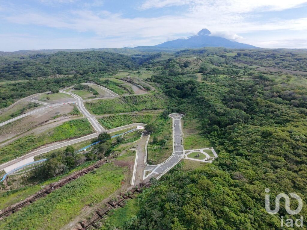 Terrenos en Preventa en Cuauhtemoc. Alta Plusvalía. Escriturables con servicios.