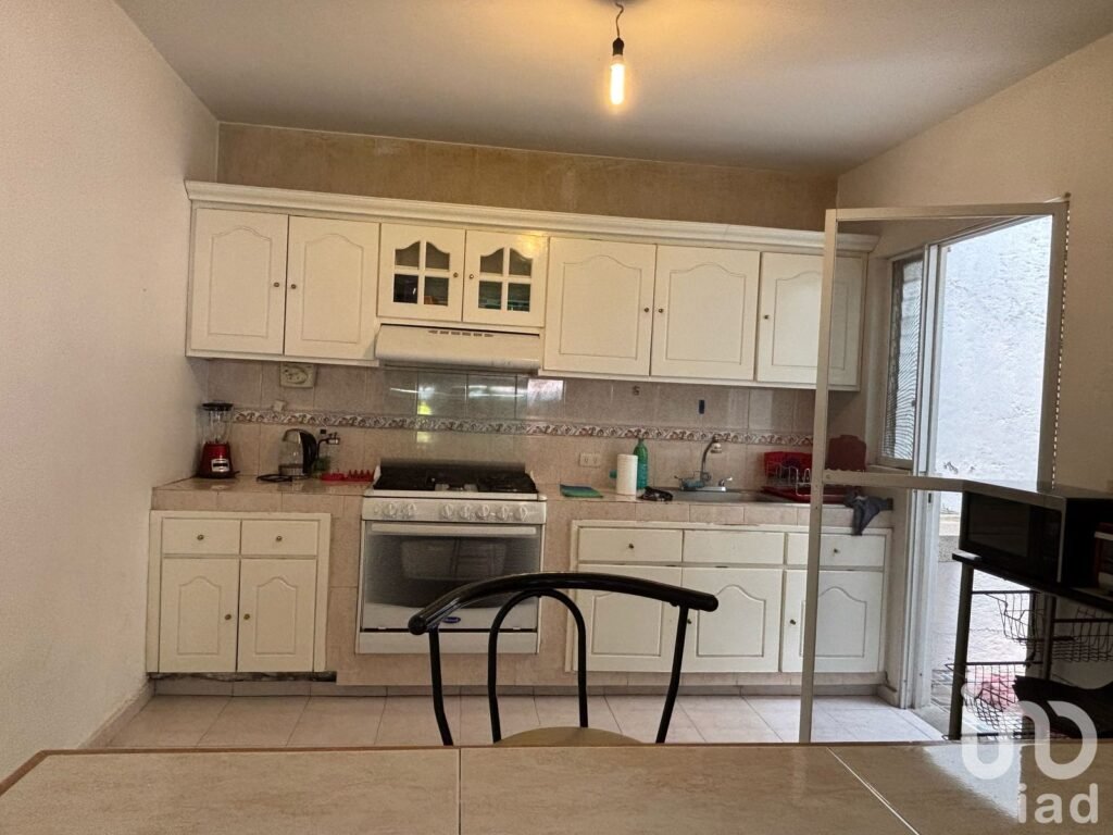 Venta Casa en Condominio con Alberca propia