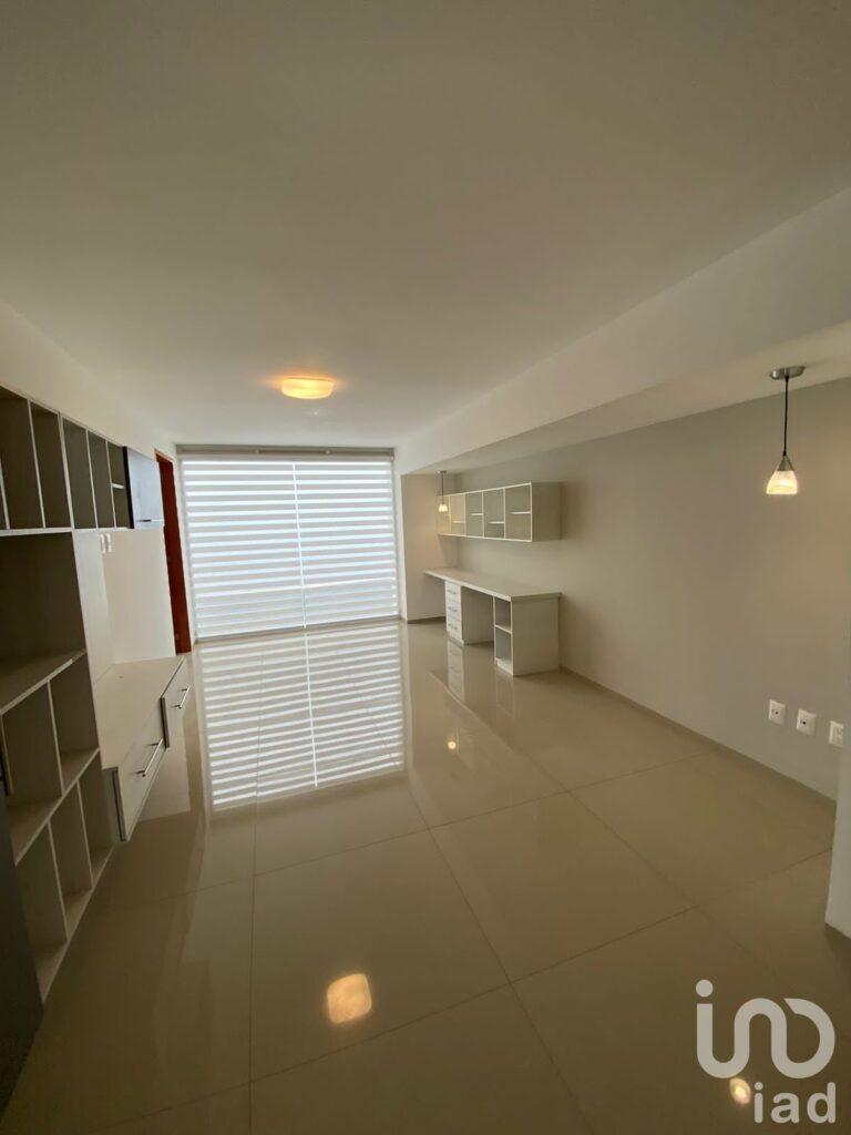 VENTA DE CASA EN FRACCIONAMIENTO SIERRA AZUL ZONA PONIENTE EN LA CIUDAD DE SAN LUIS POTOSI