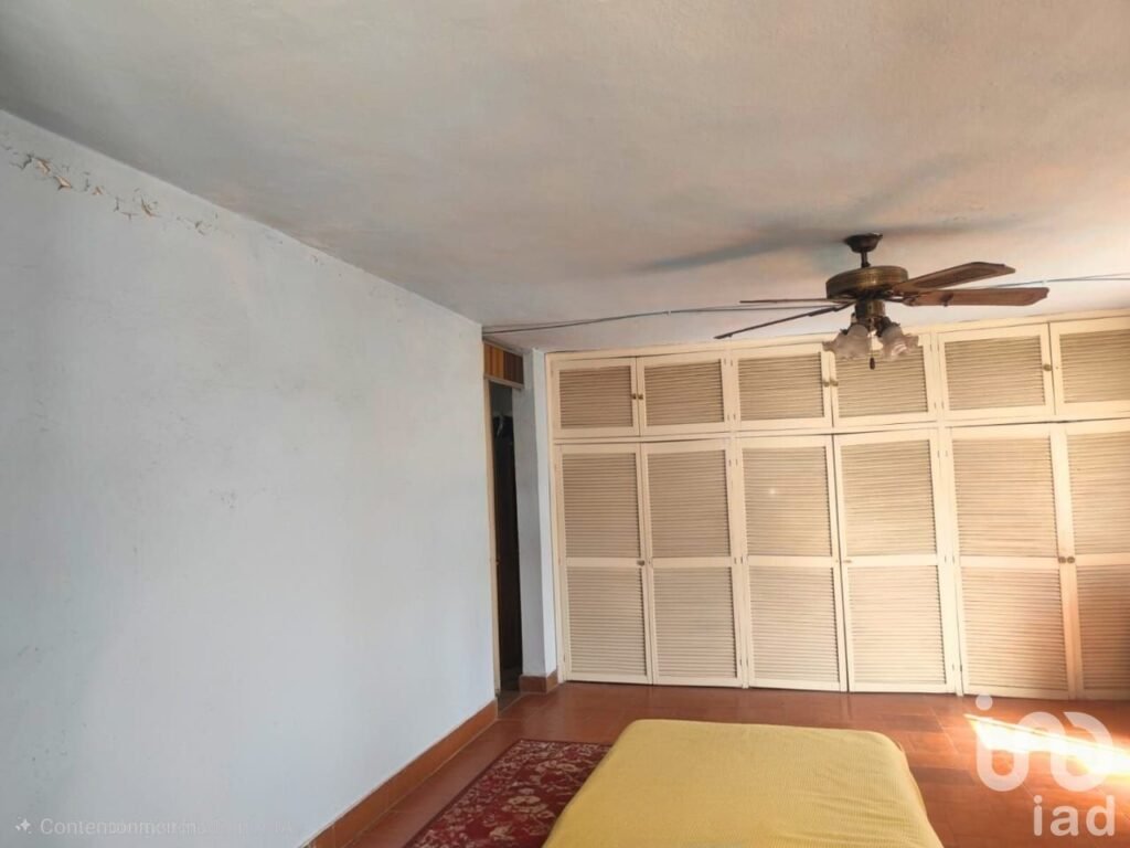 ¡Magnífica Oportunidad de Inversión! Adquiriendo esta Excelente Casa en Col. El Roble en Sán Nicolás