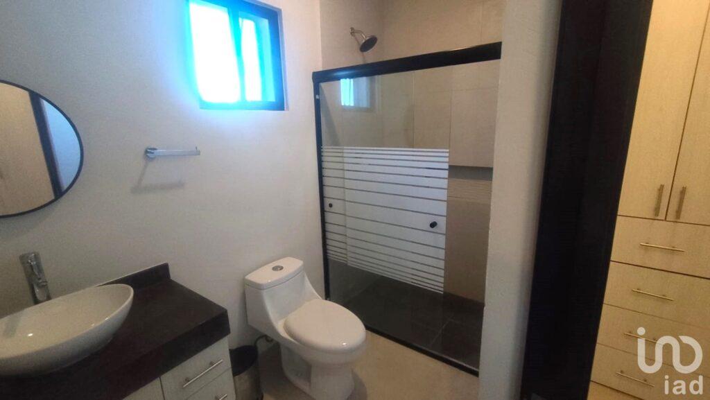 Casa Renta Amueblada Seguridad 3R 2 y medio baños