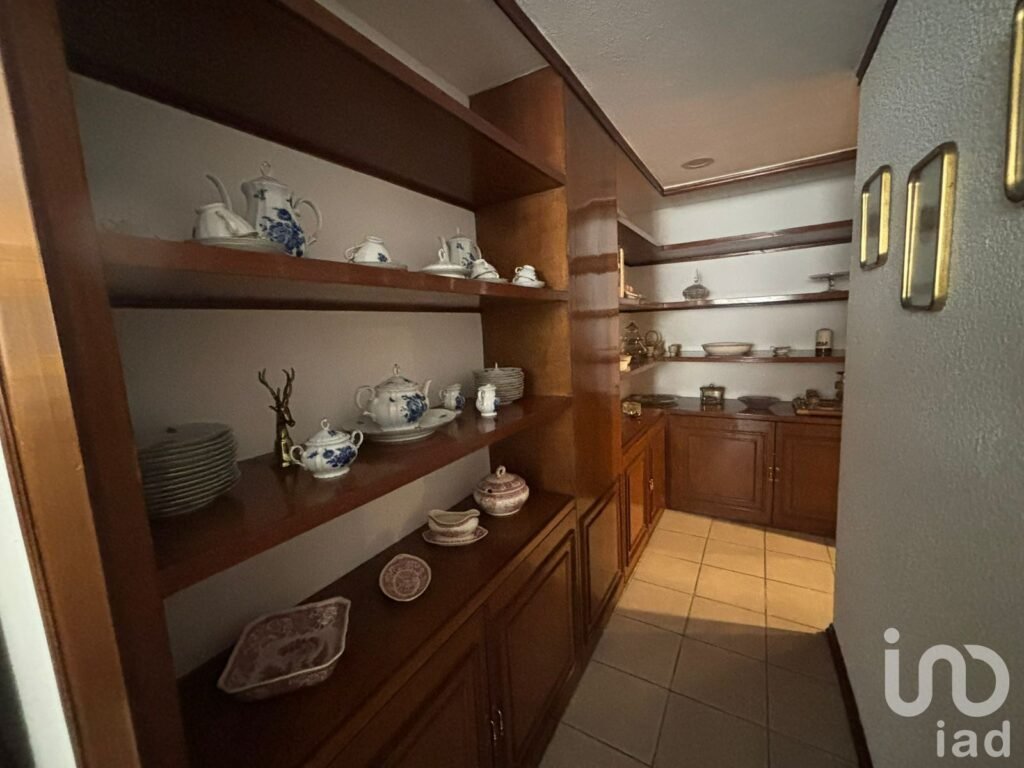 Se renta departamento amueblado con balcón en Galileo Polanco