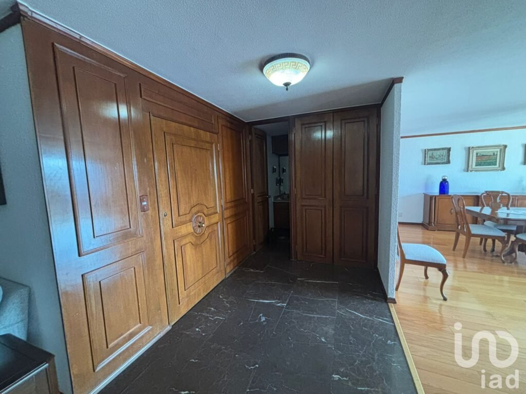 Se renta departamento amueblado con balcón en Galileo Polanco