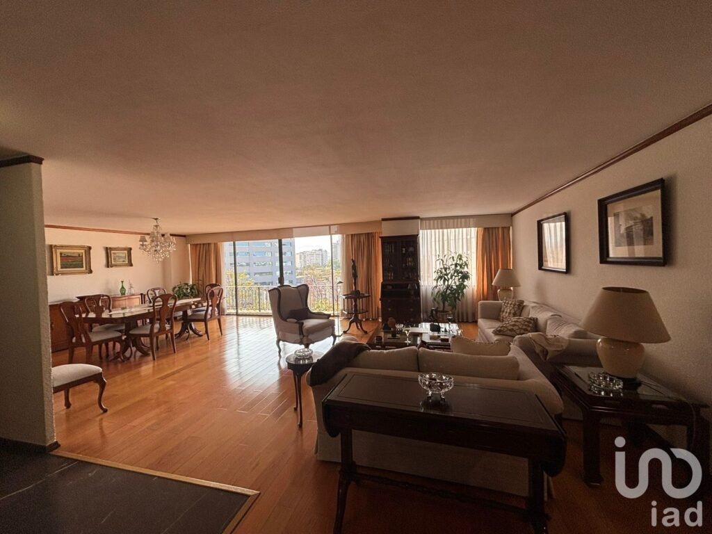 Se renta departamento amueblado con balcón en Galileo Polanco