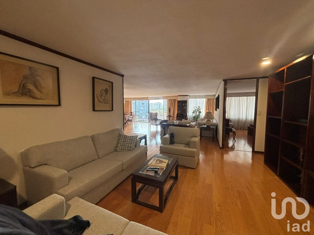 Se renta departamento amueblado con balcón en Galileo Polanco