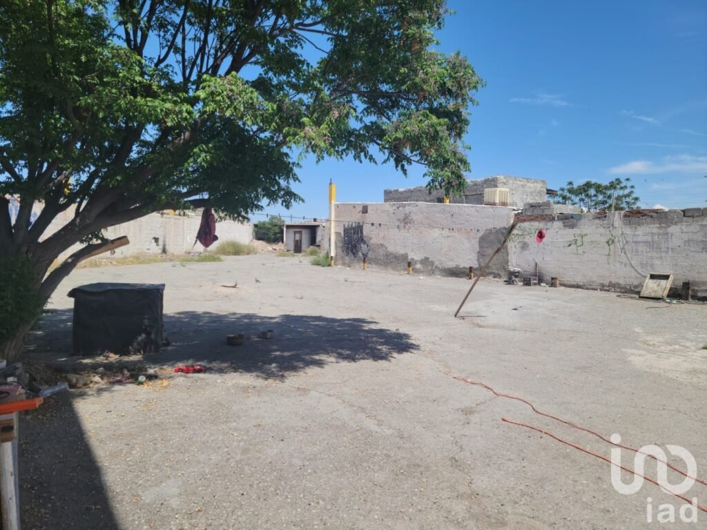 TERRENO EN ESQUINA EN POSADA POMPA