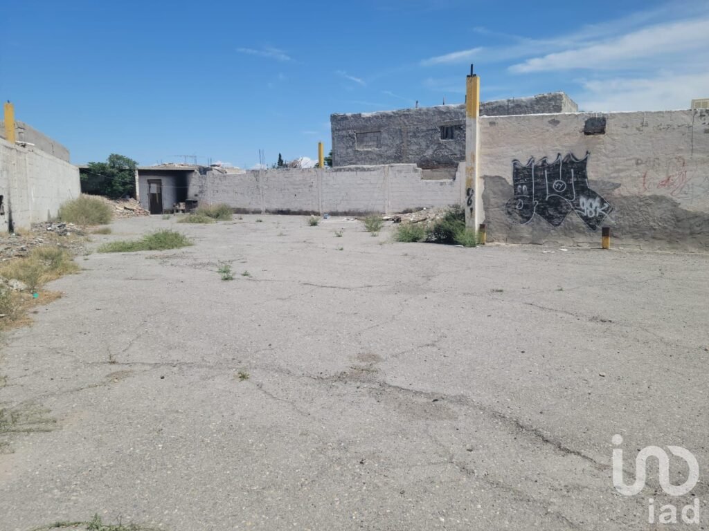 TERRENO EN ESQUINA EN POSADA POMPA