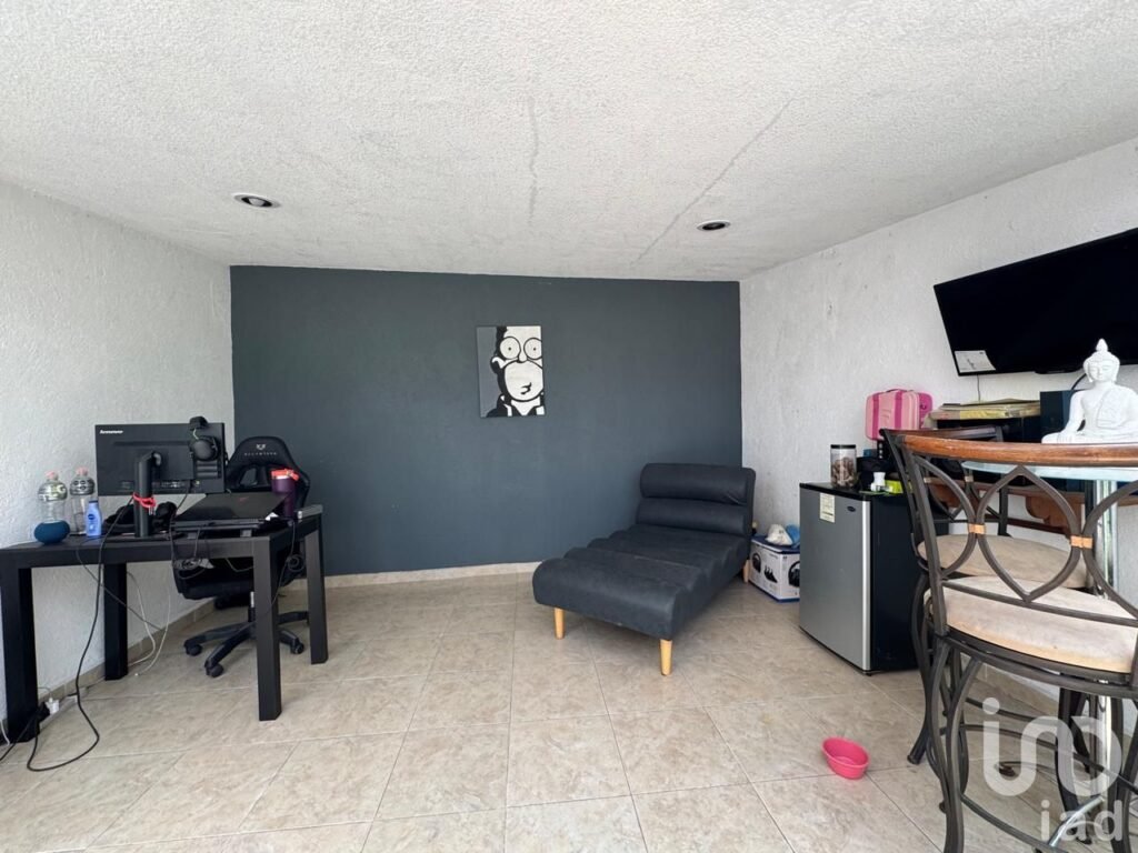 CASA EN VENTA EN CLUSTER 333 LOMAS DE ANGELOPOLIS I