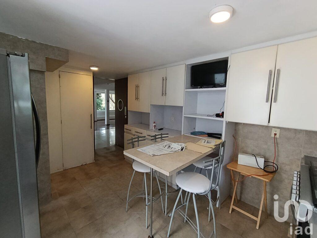 Casa en venta en Lomas del Huizachal, Naucalpan, Edo.Mex. ¡Ubicación, espacio y confort!