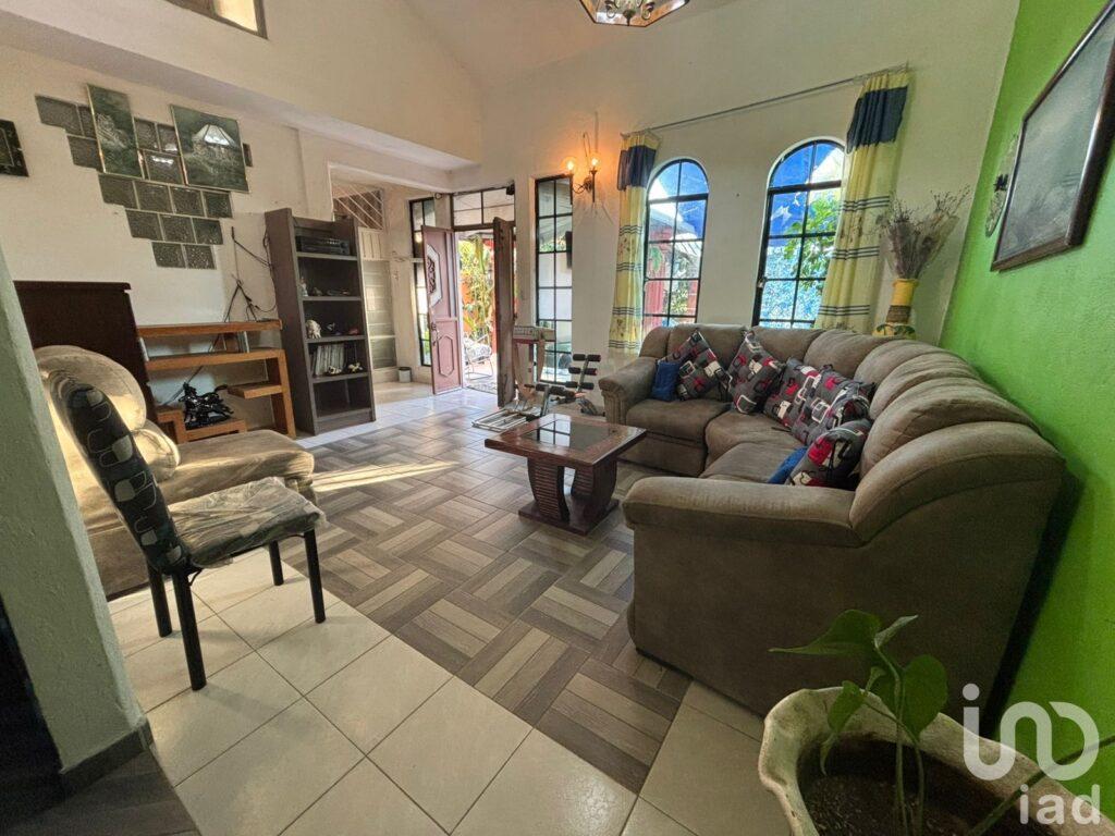 CASA EN VENTA EN TLAYACAPAN, MORELOS