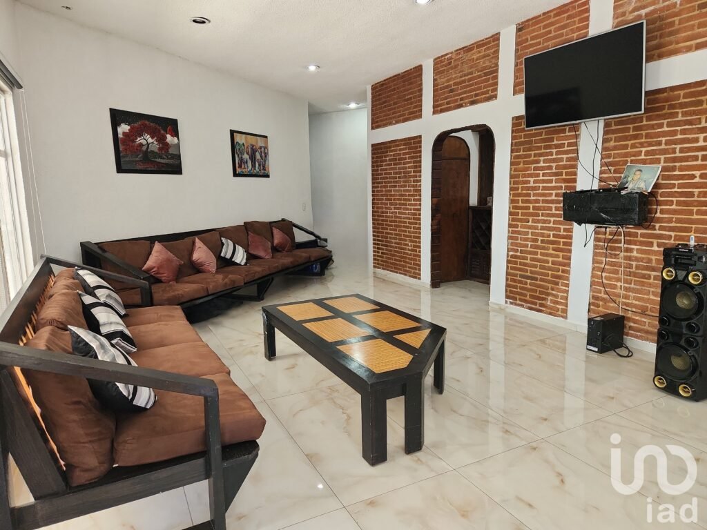 Casa en venta amueblada en Fraccionamiento Las Brisas de Cuernavaca