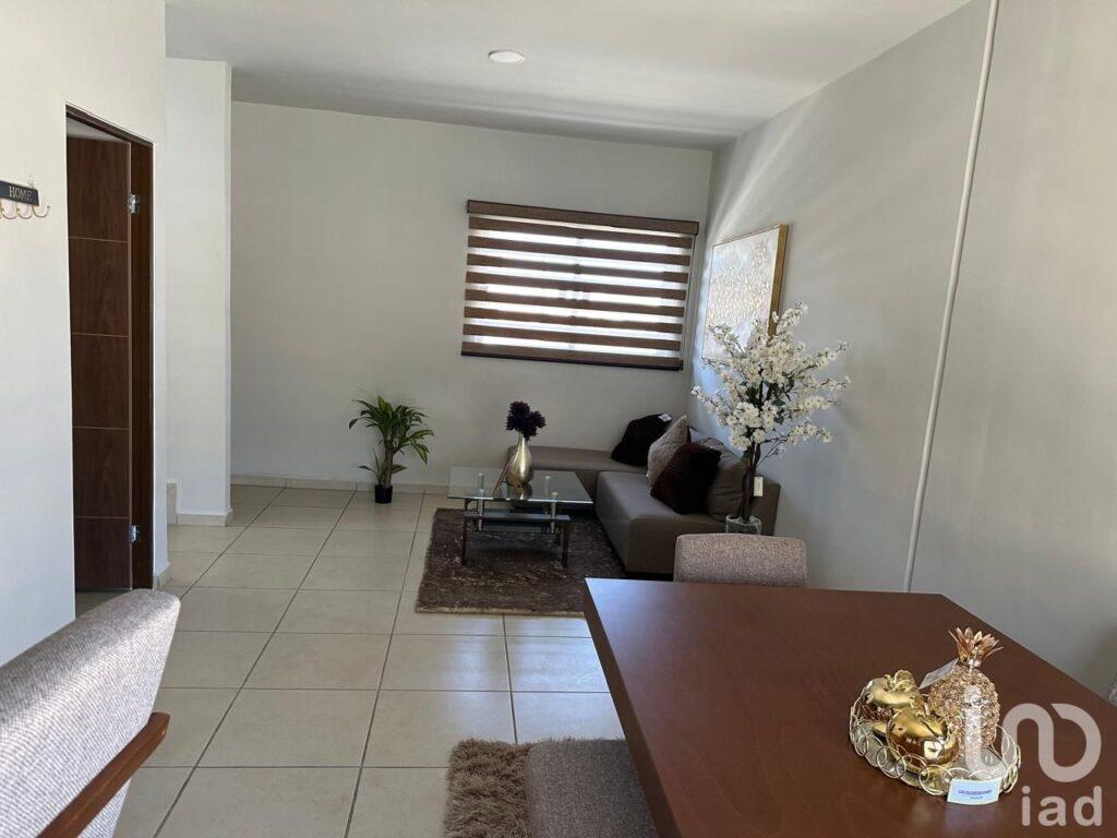 CASA EN VENTA EN LA PAZ - 3 RECÁMARAS (ZONA FAMILIAR)