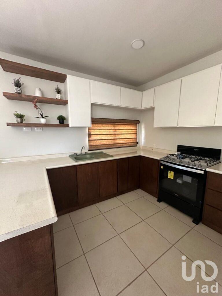 CASA EN VENTA EN LA PAZ - 3 RECÁMARAS (ZONA FAMILIAR)