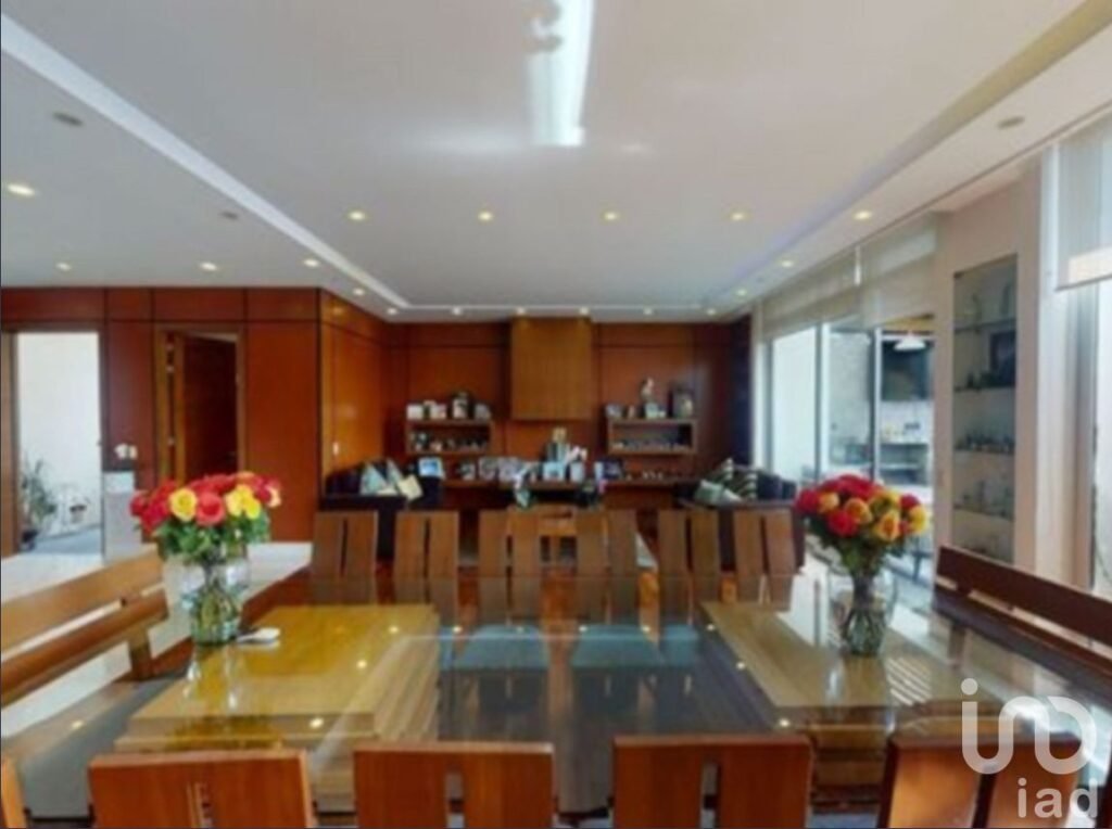 CASA EN VENTA EN BOSQUES DE LAS LOMAS