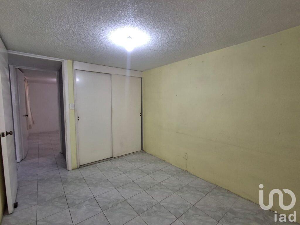 Departamento en venta cerca del metro Panteones