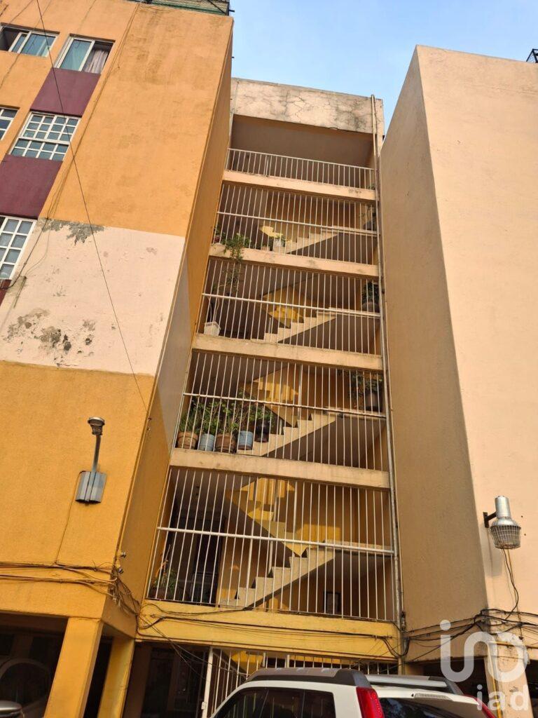 Departamento en venta cerca del metro Panteones