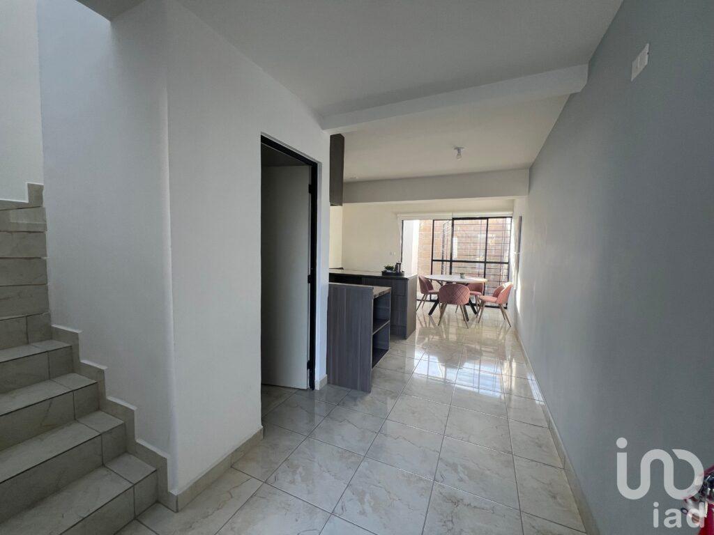 Casa En Venta En Privada Lanka, Soledad