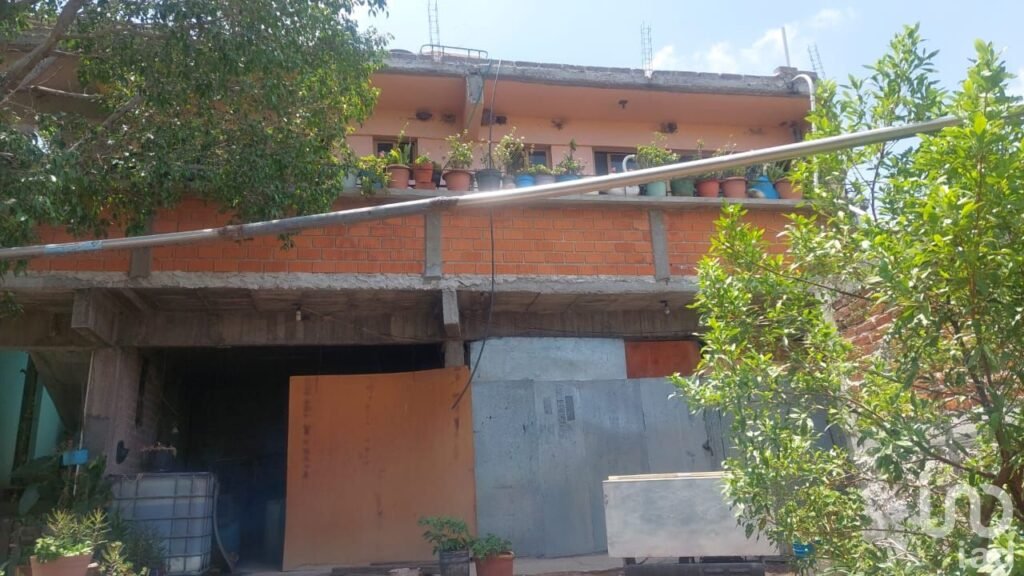 Terreno en venta a pie de carretera   en   Apaseo el Alto Municipio de Apaseo el Alto Guanajuato