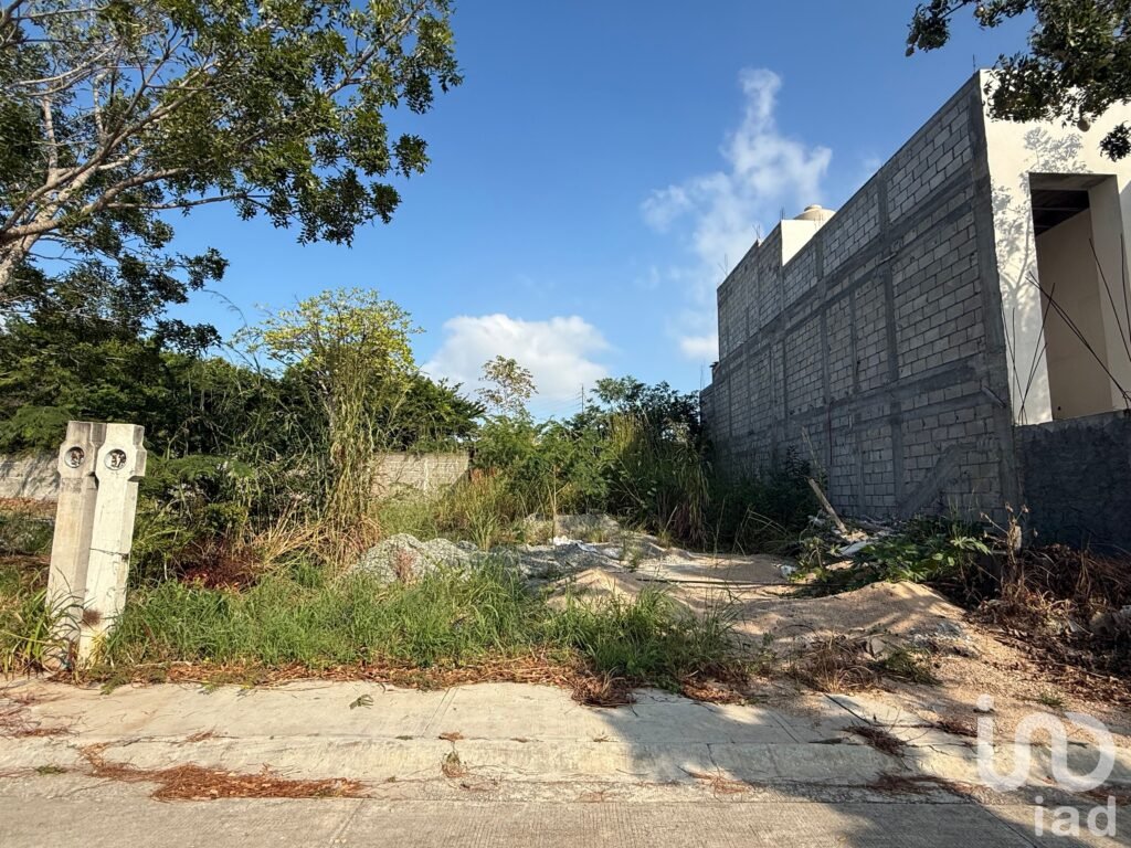 Terreno en venta en Royal Campestre zona club campestre