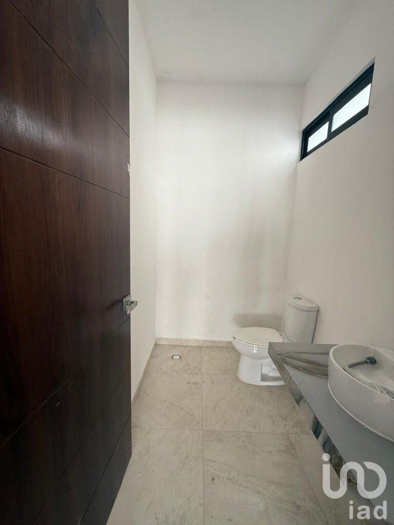 CASA EN VENTA EN RESIDENCIAL ROYAL CAMPESTRE