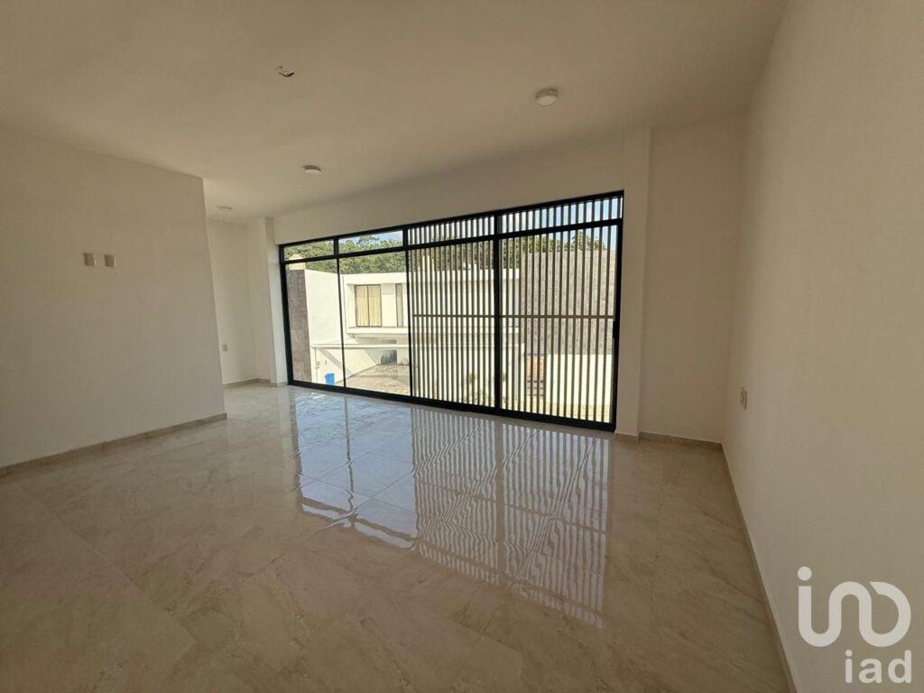 CASA EN VENTA EN RESIDENCIAL ROYAL CAMPESTRE