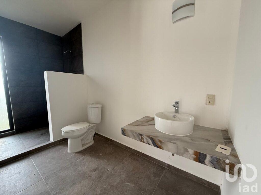 CASA EN VENTA EN RESIDENCIAL ROYAL CAMPESTRE