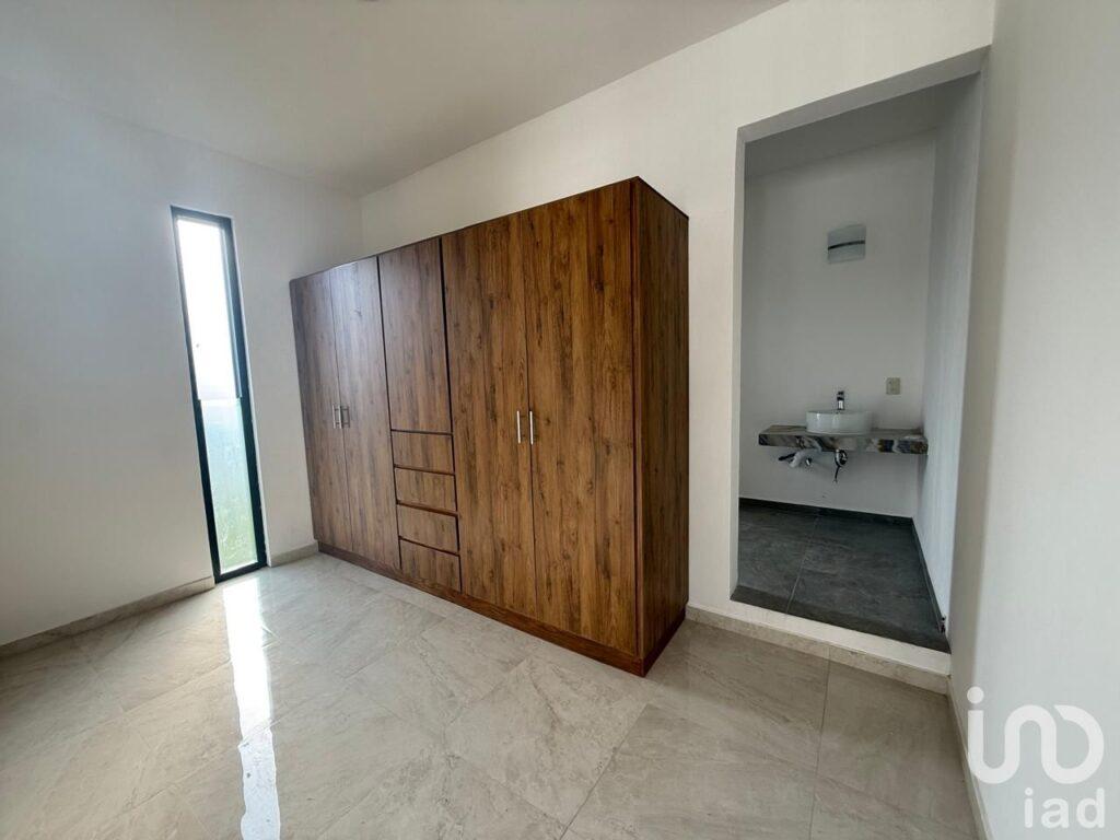 CASA EN VENTA EN RESIDENCIAL ROYAL CAMPESTRE