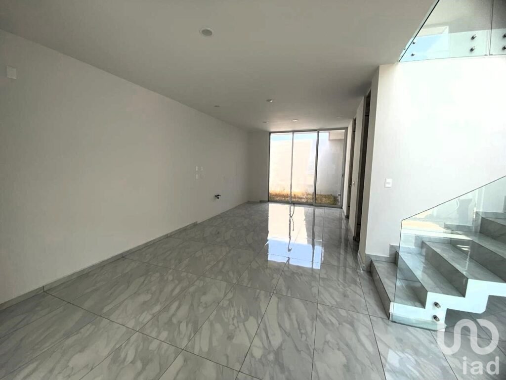 Casa en renta En Residencial Bonaterra, coto Altezza, nueva para estrenar.