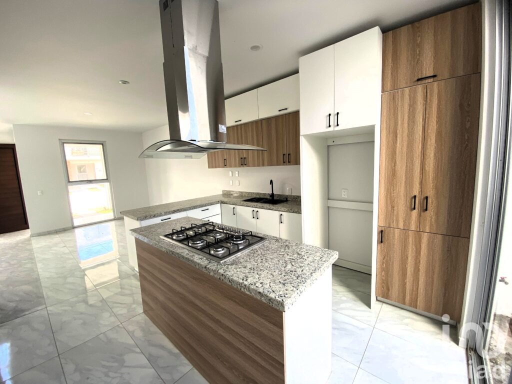 Casa en renta En Residencial Bonaterra, coto Altezza, nueva para estrenar.