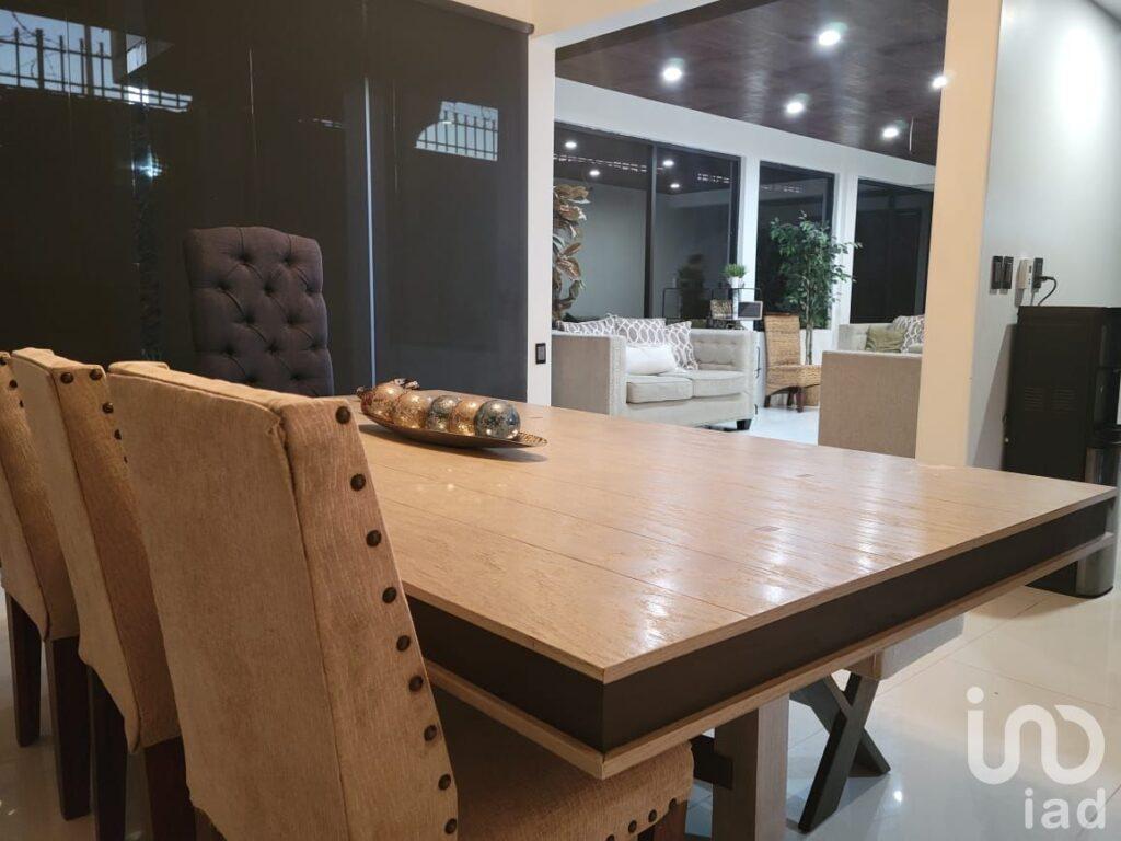 RESIDENCIA POR MISIONES CON ACABADOS DE LUJO 4 REC