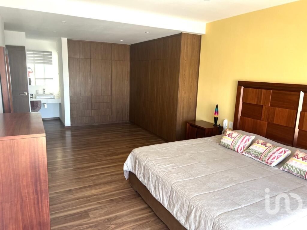 Departamento amueblado en RENTA en Residencial ADEA torre A frente al Tecnologico de Monterrey