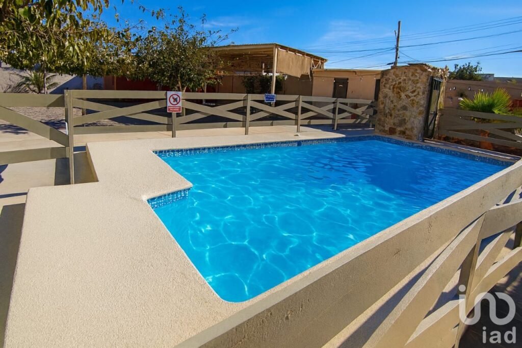 Terraza con alberca en venta, 1700 m2 en La Cuesta