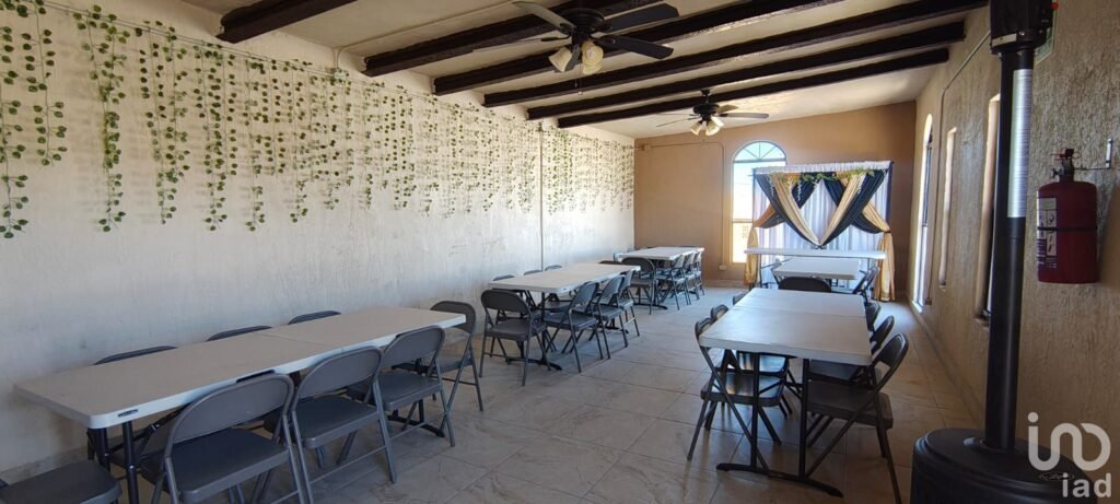 Terraza con alberca en venta, 1700 m2 en La Cuesta