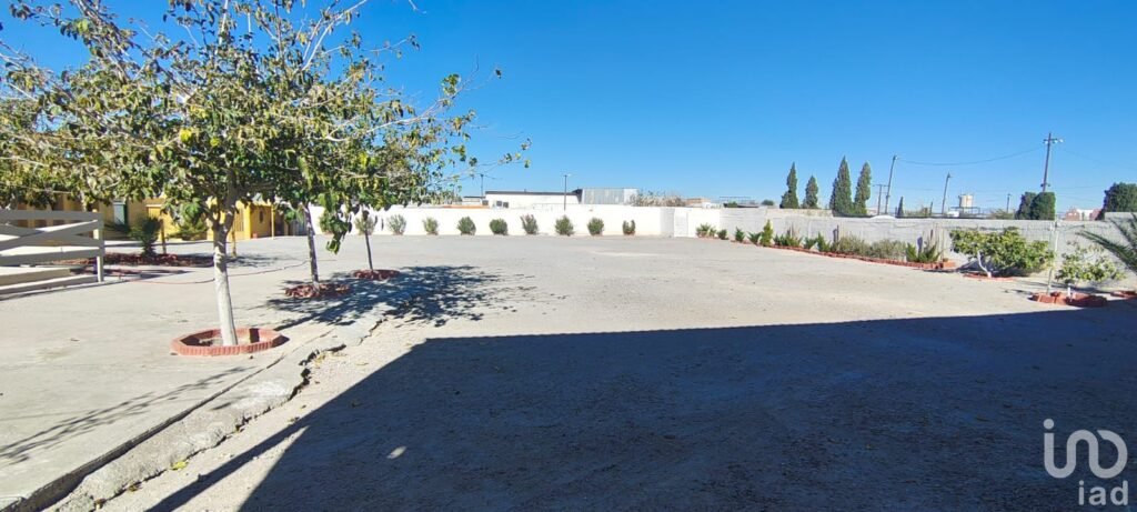 Terraza con alberca en venta, 1700 m2 en La Cuesta