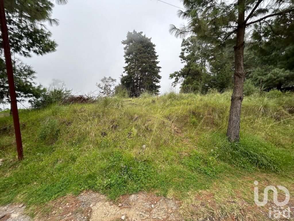 Terreno plano en venta en Huitzilac, dentro de fraccionamiento Valle de los soles