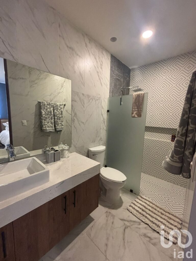 Depto. de lujo en Renta AMUEBLADO con alberca, gym y roof garden en Montes de Amé, Merida Yuc.