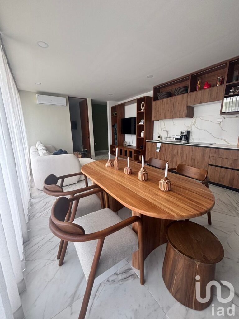 Depto. de lujo en Renta AMUEBLADO con alberca, gym y roof garden en Montes de Amé, Merida Yuc.