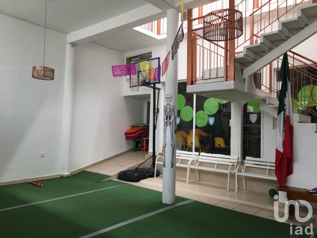 Venta de Casa en calle Aguacate, Arboledas, Querétaro.