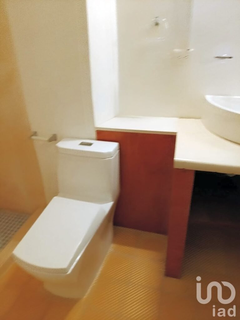 CASA EN RENTA EN CENTRO DE MÉRIDA, FRENTE PARQUE DE LA PLANCHA