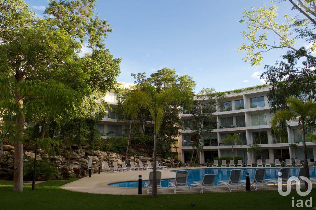 Playacar Venta de Departamento en The Leaf