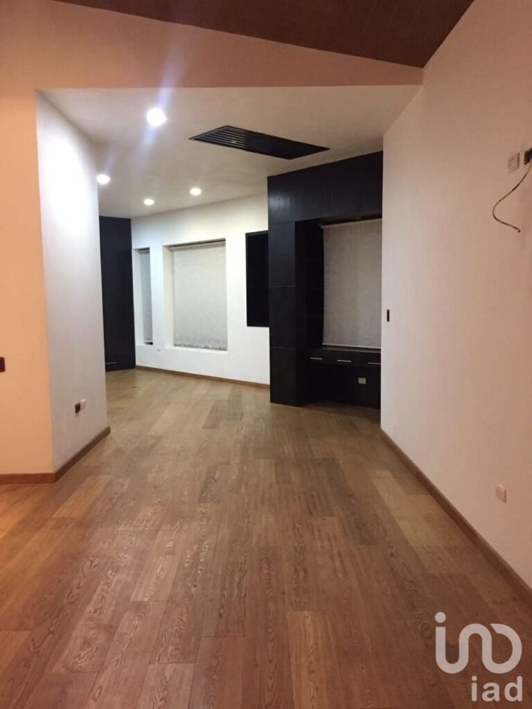 Hermosa casa con alberca en Fracc San Miguel